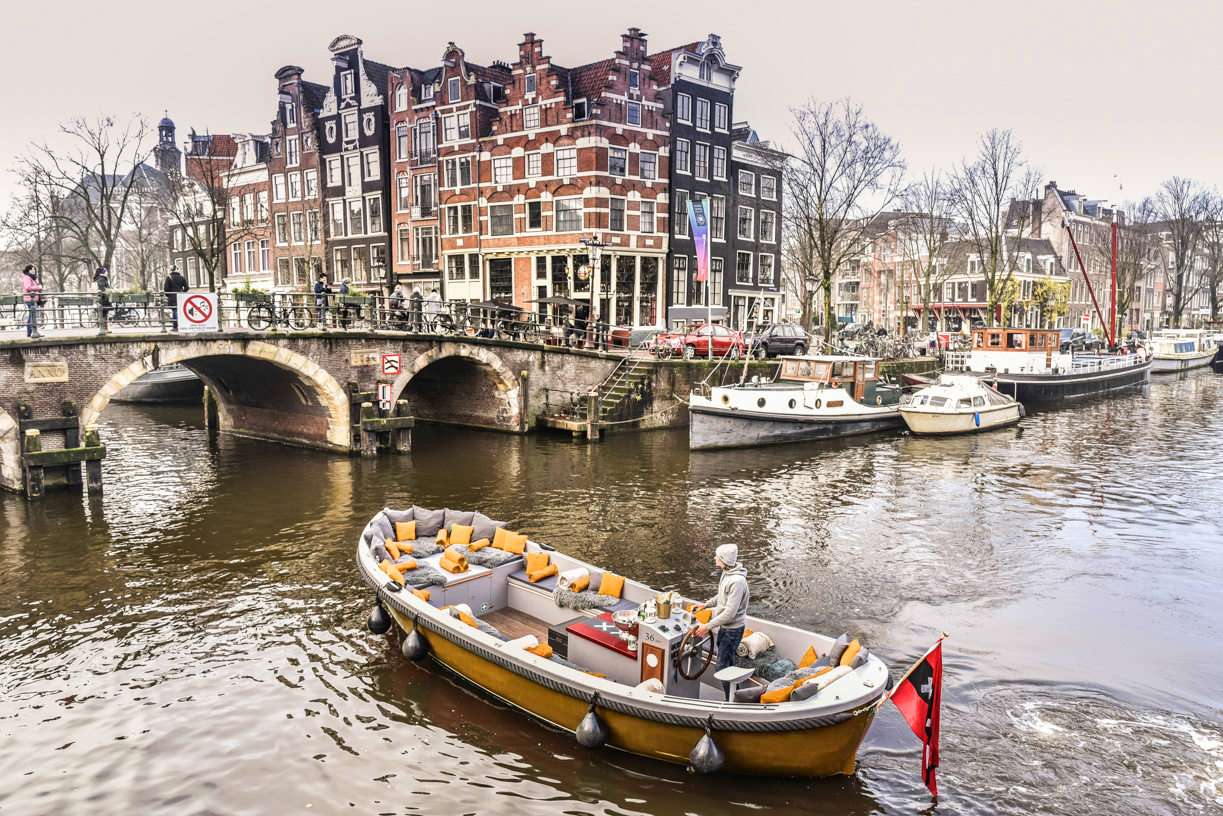 круиз экскурсия на лодке по каналам Амстердама